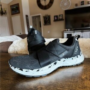 Tiem cycling shoes sz 10